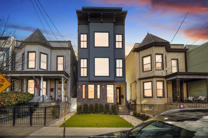 Photo of 65 Reservoir Avenue 2