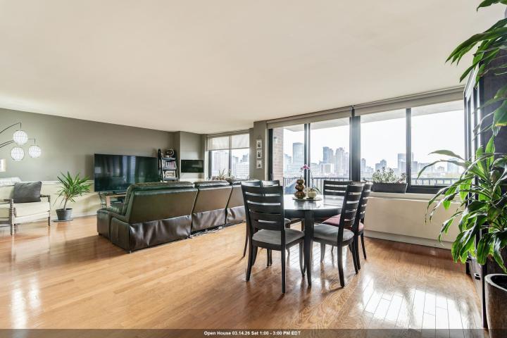 Photo of 700 Grove Street 8h