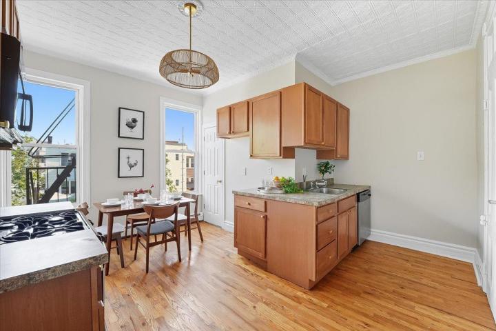 Photo of 198 Bowers Street 3