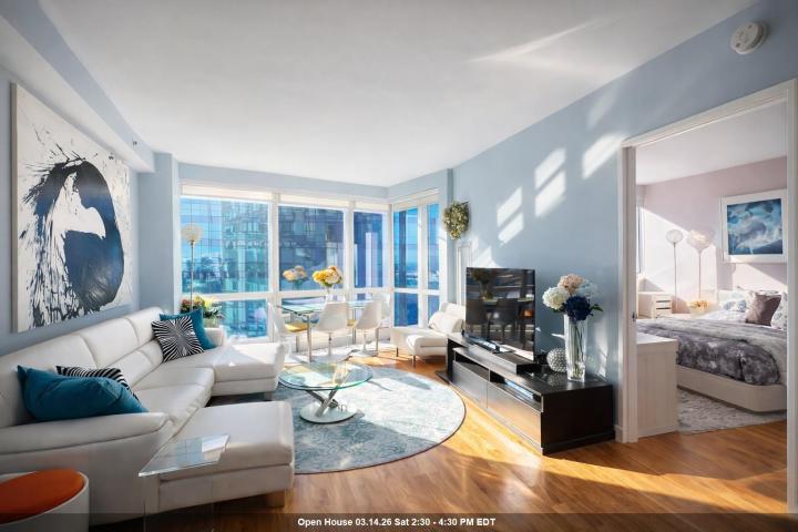 Photo of 77 Hudson Street 4111