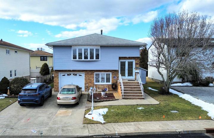 Photo of 1033 Park Drive