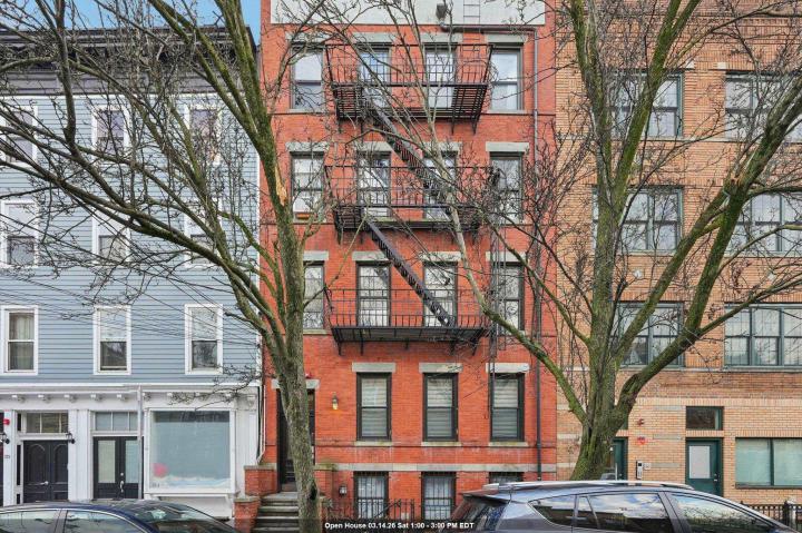 Photo of 381 2nd Street 2f