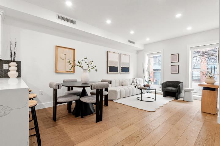 Photo of 223 Montgomery Street 1