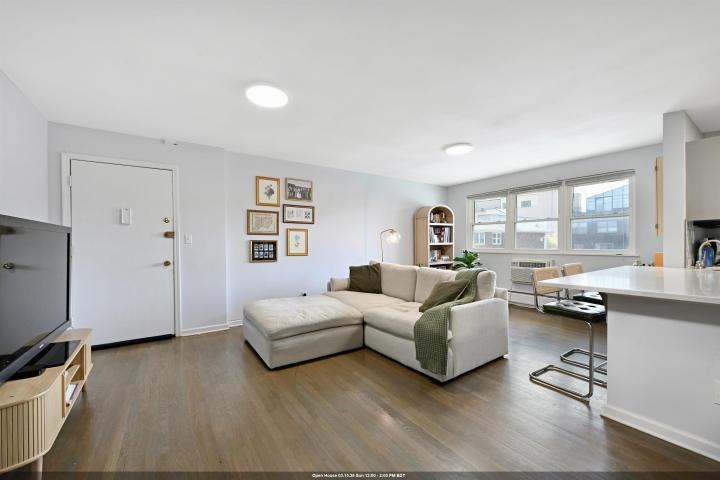 Photo of 1 Congress Street 304