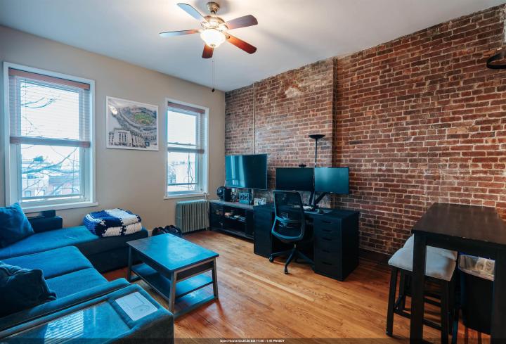 Photo of 832 Washington Street 6