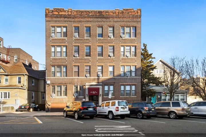 Photo of 7306 Park Avenue 2