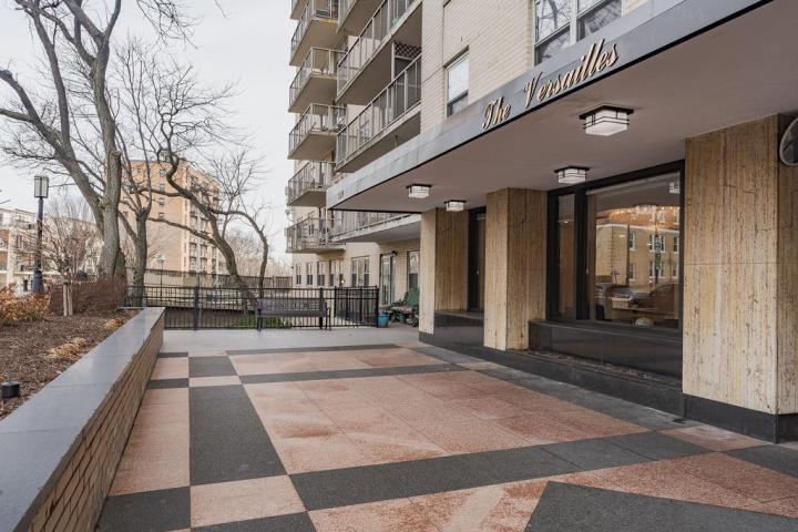 Photo of 6600 Blvd East 10k