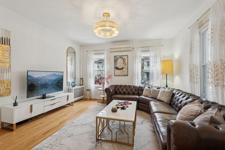 Photo of 31 47th Street, Weehawken NJ