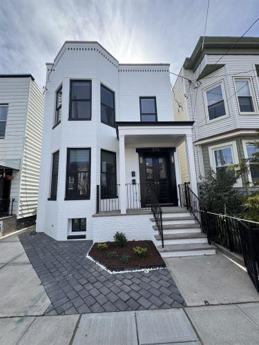 Photo of 315 25th Street