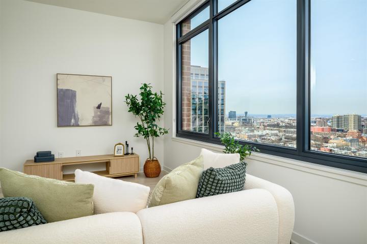 Photo of 155 Bay Street 3102