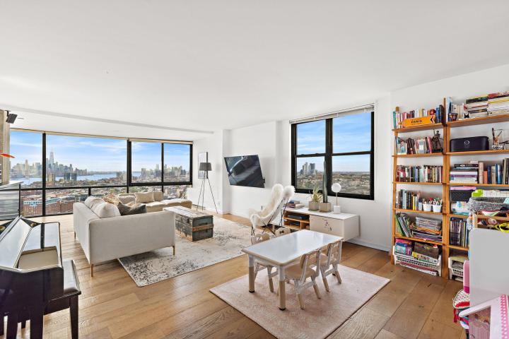 Photo of 380 Mountain Road 1813