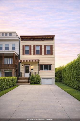 Photo of 14 Sherman Pl, Jersey City Heights NJ