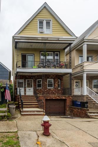 Photo of 30 West 29th Street, Bayonne NJ