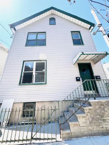 Photo of 149 37th Street