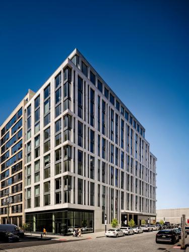 Photo of 144 1st Street 12s