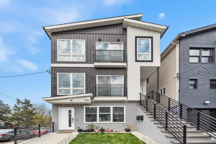 Photo of 283 Terrace Avenue 1