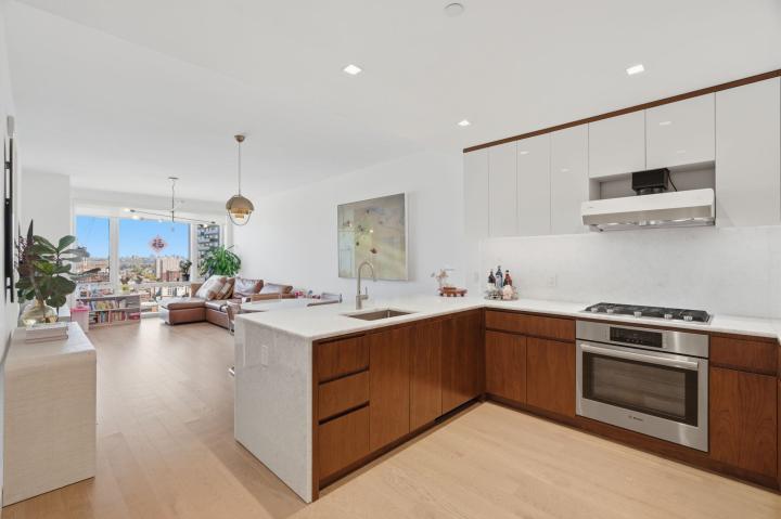 Photo of 75 Park Lane South 2302