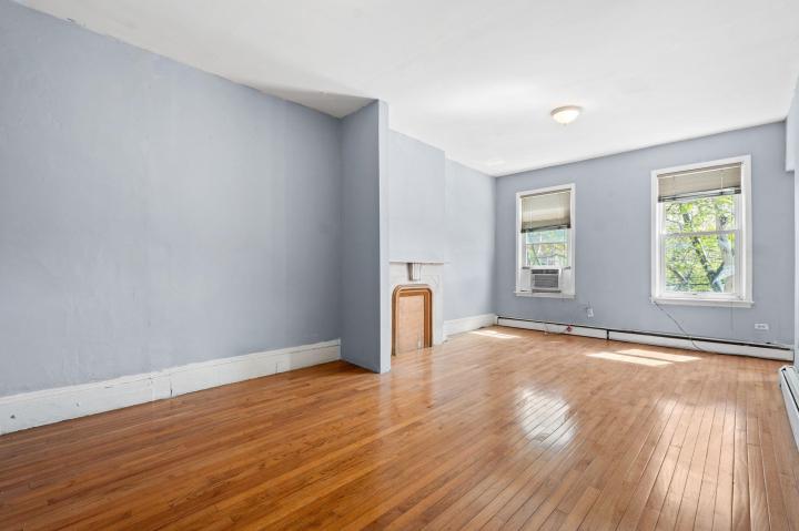 Photo of 77 Giles Avenue