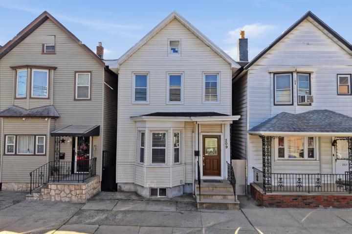 Photo of 209 Hamilton Street