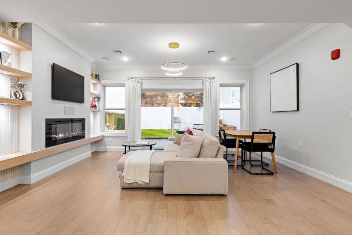Photo of 414 New York Avenue A