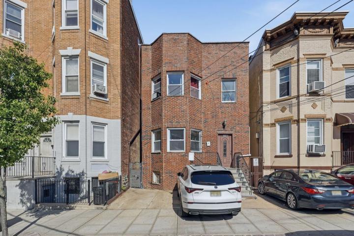 Photo of 1507 Kerrigan Avenue