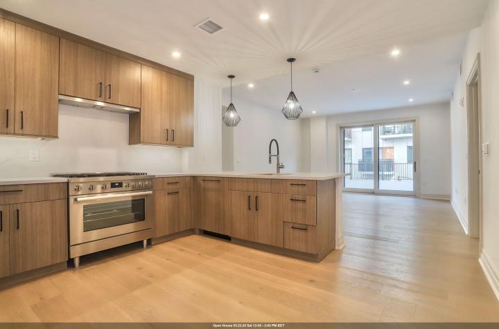 Photo of 921 Madison Street 203