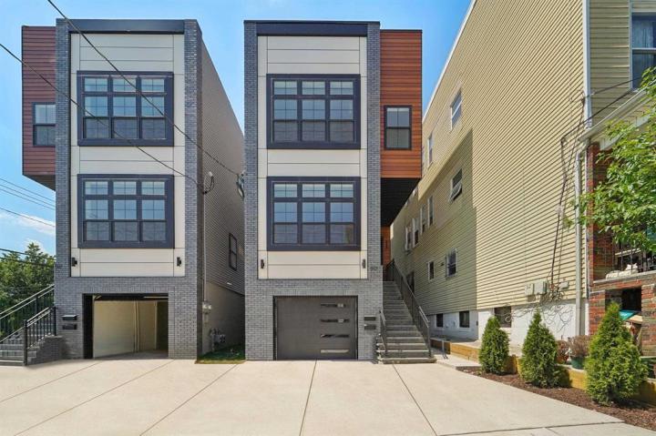 Photo of 90 East 27th Street 1, Bayonne NJ