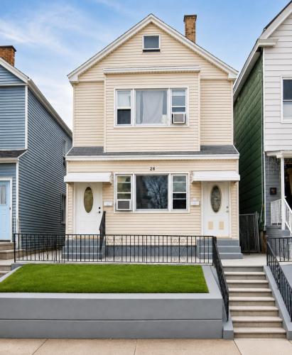 Photo of 28 East 49th Street, Bayonne NJ