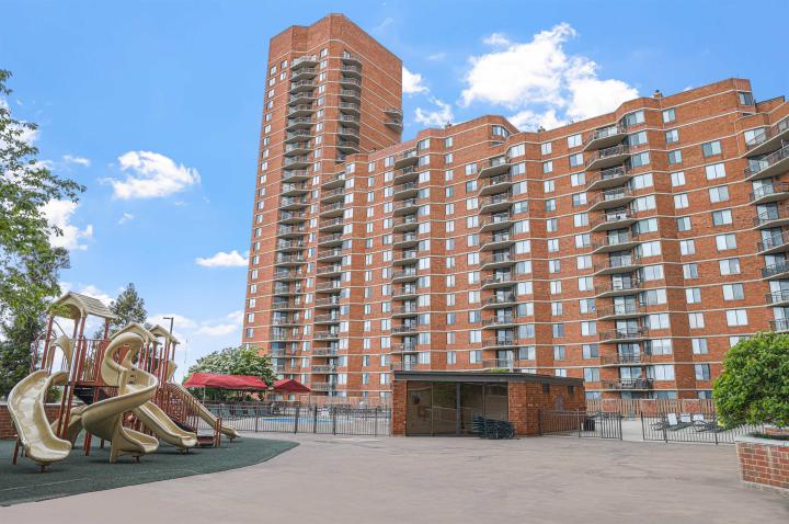 Photo of 426 Harmon Cove Tower 426, Secaucus NJ