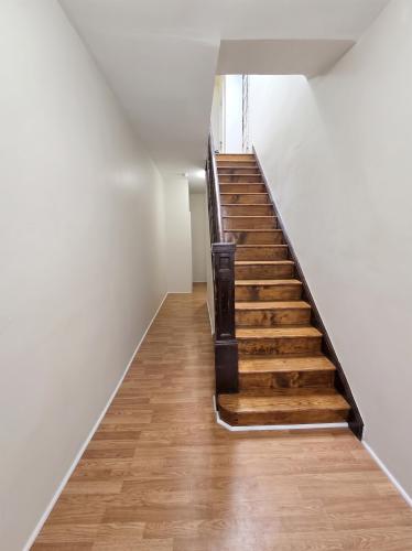 Photo of 40 Bartholdi Avenue