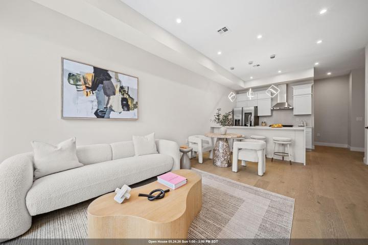 Photo of 31 Graham Street 1