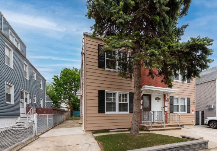Photo of 32 Kelly Parkway, Bayonne NJ