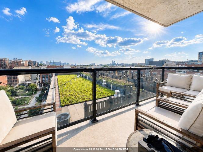 Photo of 1400 Hudson Street 807