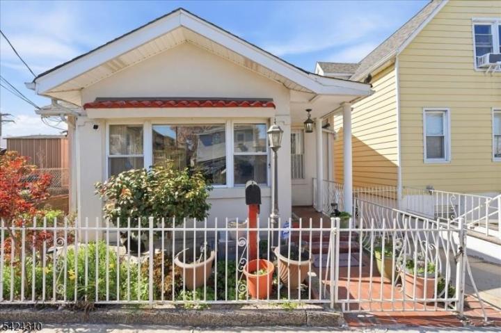 Photo of 4701 Aschoff Pl