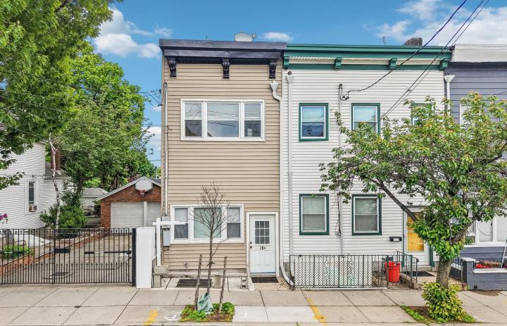 Photo of 90A Hackensack Plank Road, Weehawken NJ