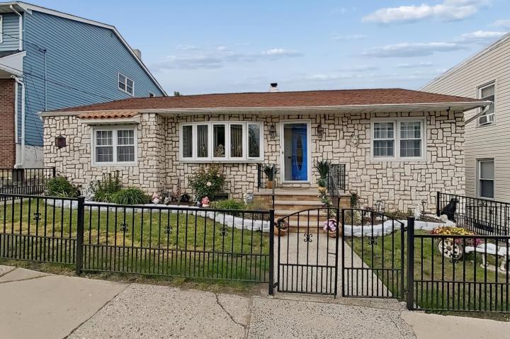Photo of 249 Bergen Avenue