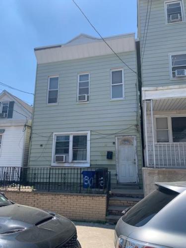 Photo of 30 West 18th Street, Bayonne NJ