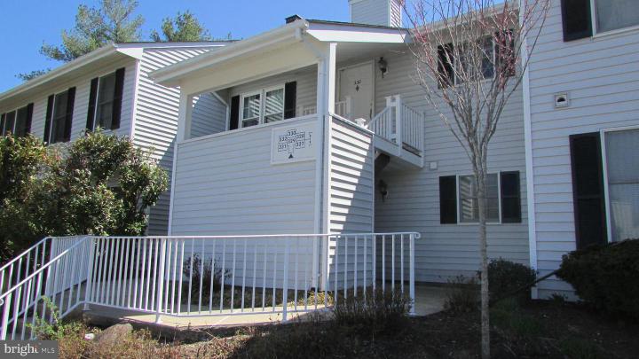 Photo of 330 Phoebe Court