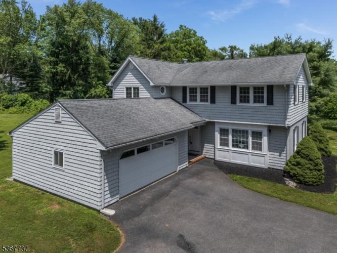Photo of 4 Orchid Place, Clinton NJ
