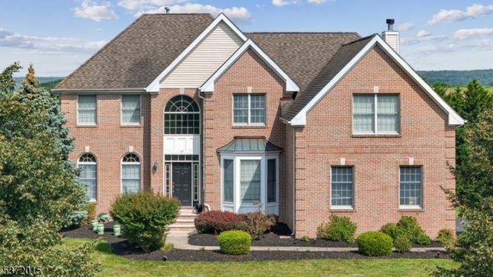 Photo of 17 Patrick Henry Place, Raritan NJ