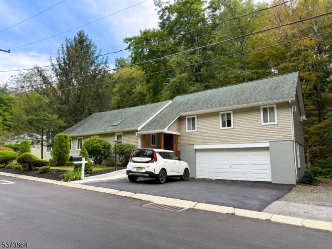 Photo of 72 E Main Street, High Bridge NJ