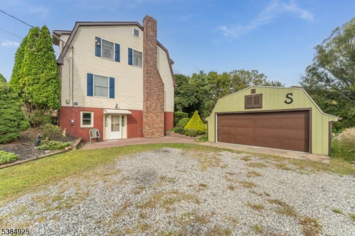 Photo of 215 Stamets Road, Holland NJ