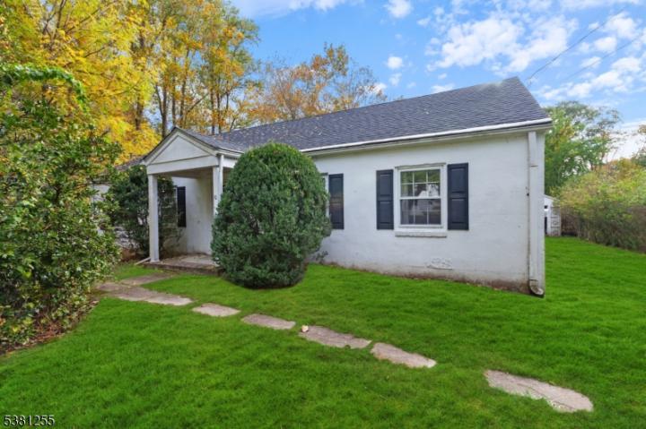 Photo of 10 Mccann Mill Road, Tewksbury NJ