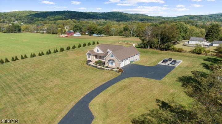Photo of 4A Deer Court, Holland NJ