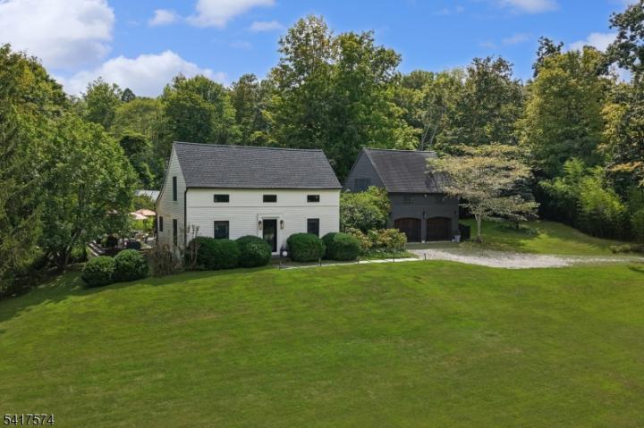 Photo of 2 Schoolhouse Lane