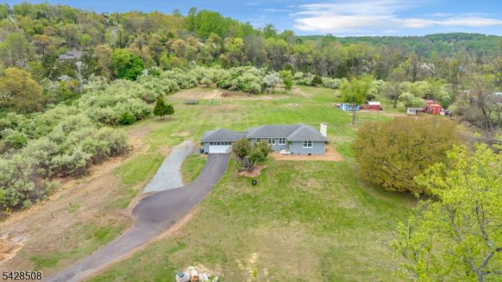Photo of 326 Riegelsville Road