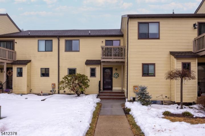 Photo of 7 Lake Court
