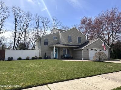 Photo of 5 Plymouth Drive, Howell NJ
