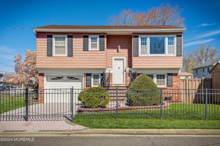 Photo of 55 S End Avenue, North Middletown NJ