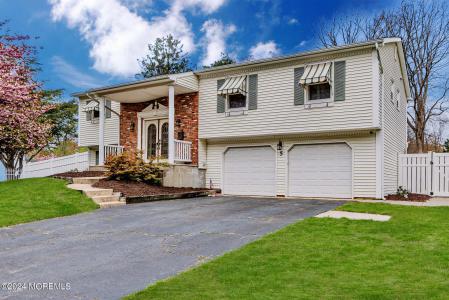 Photo of 5 Dutch Valley Road, Howell NJ